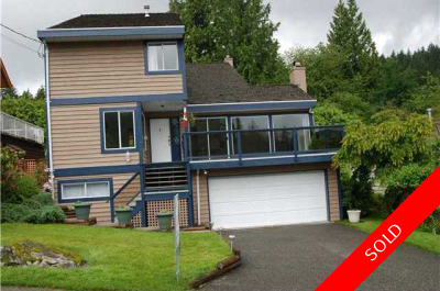 Deep Cove Apartment for sale: 3 bedroom 3,523 sq.ft. (Listed 2010-11-25)